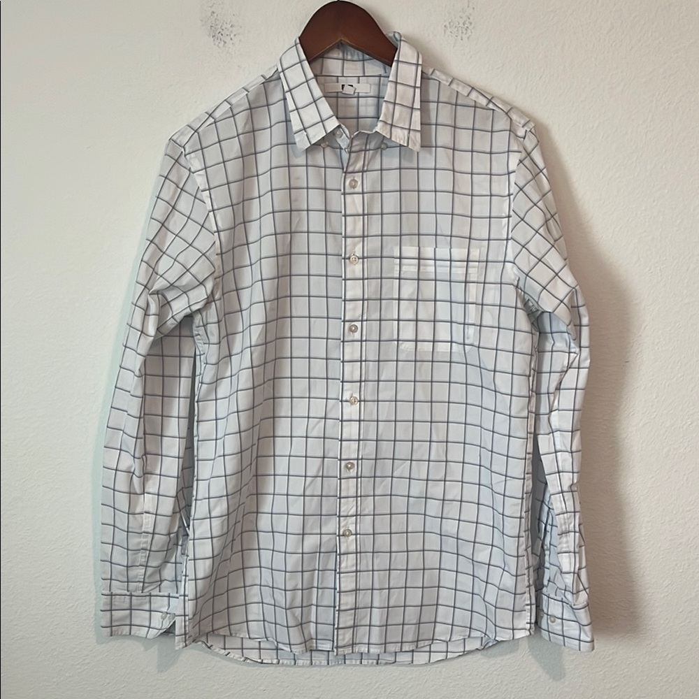 Uniqlo White and Blue Long Sleeve Button Down Shirt